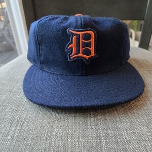 Ebbets Field Flannel Detroit Tigers Fitted 7 1/4 (FITS LIKE 7 3/8)